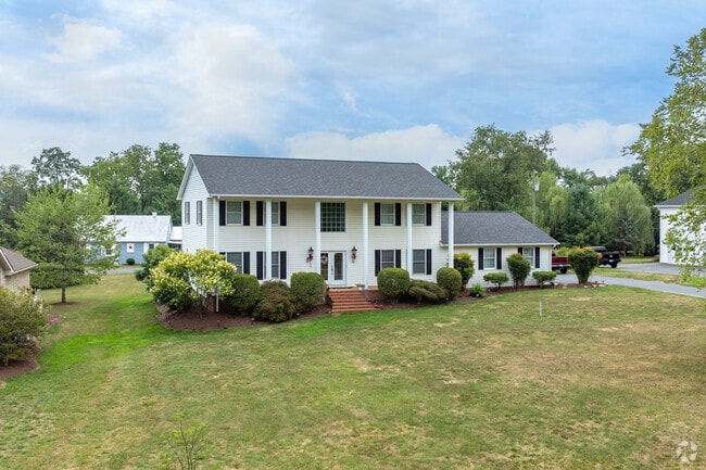 Colonial Revival houses are a popular style found in Massanetta Springs.