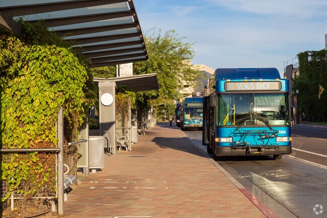 North Tempe residents have easy access to public transportation.