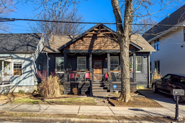 Many Reynoldstown homes have a neighborly charm, with many homes nestled close together.