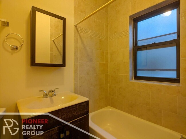 2844 N Orchard St unit 3, Chicago, IL 60657 - photo 7