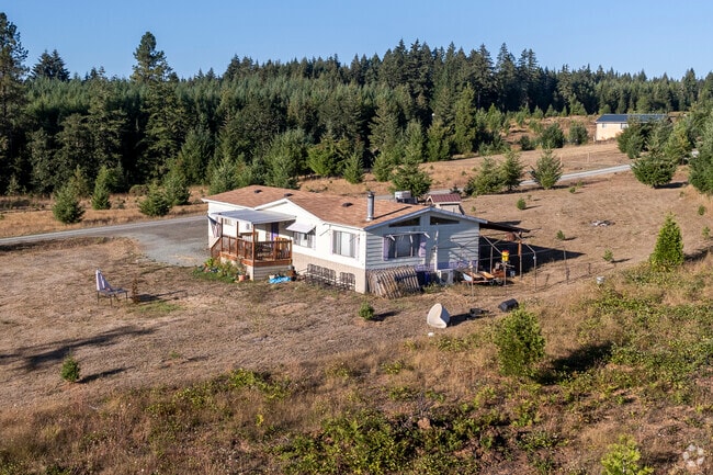 In Camas Valley, Oregon, you’ll find stunning landscapes and a peaceful pace of life.