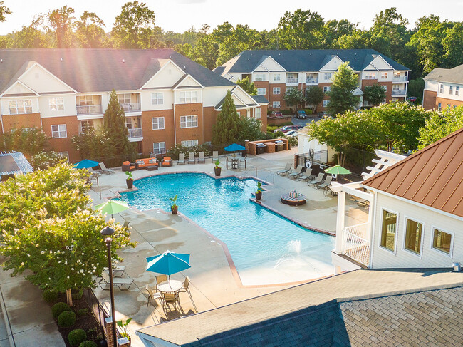 White Oak, Chester, VA 23836 - photo 3