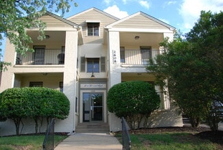 2608 Langston Blvd, Arlington, VA 22201