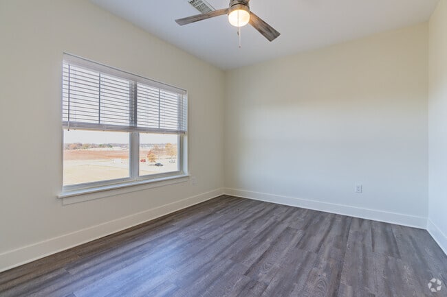 The Sterling 1BR, 1BA - 752SF