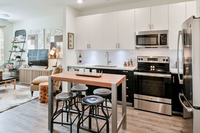 Park 35 on Clairmont, Birmingham, AL 35222 - photo 2