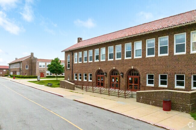 Shawnee Mission North High School is a Public Middle & High School.
