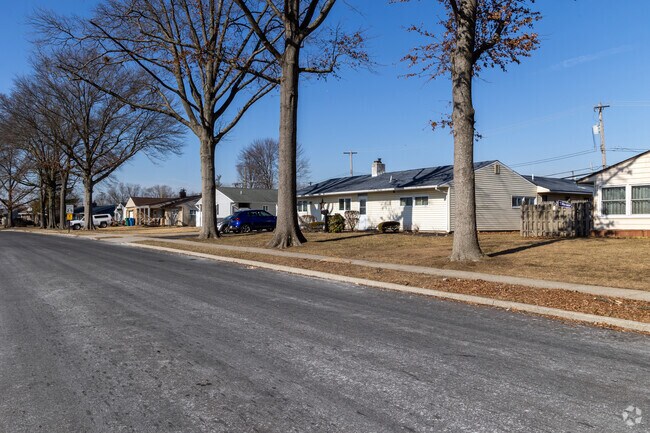 Some streets in Red Cedar Hill have trees that provide nice shade in summer.