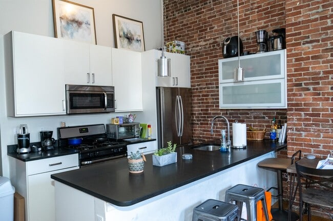 656 Massachusetts Ave unit 4, Boston, MA 02118 - photo 2