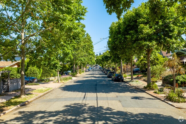 Winding streets and front yards follow Thousand Oaks' natural topography.