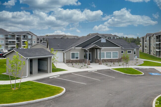 Crown Pointe Apartments, Post Falls, ID 83854 - photo 5
