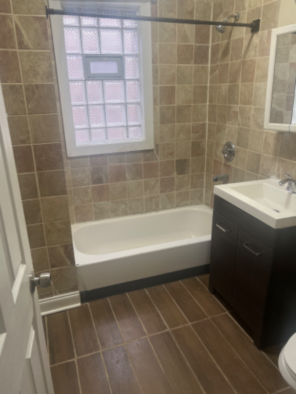 3437 W Harrison St Unit 2, Chicago, IL 60624