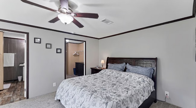 865 Pleasant Acres Dr, Seguin, TX 78155 - photo 5