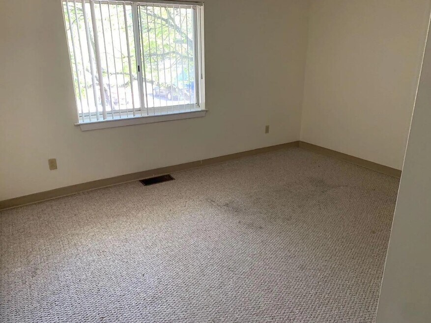 150 N Beacon St unit B4, Boston, MA 02135 - photo 1