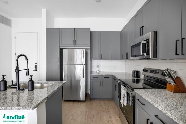 650 E Sycamore St unit 3307, Denton, TX 76201 - photo 6