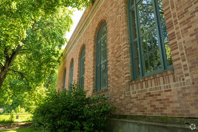 Bricks and windows on the side of the building at Winterhaven School.