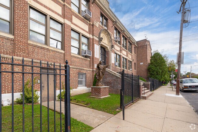 Sacred Heart School, Rankings & Reviews