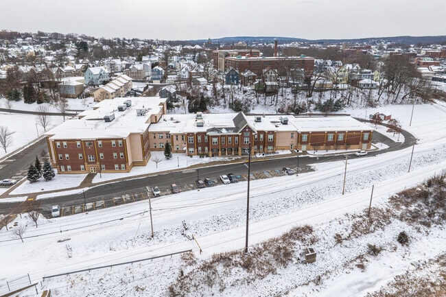 Villa Nova Middle School has an overall niche score of C.