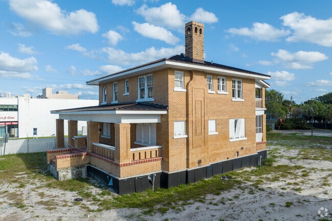 The McNab park is undergoing the renovation of its botanical garden.