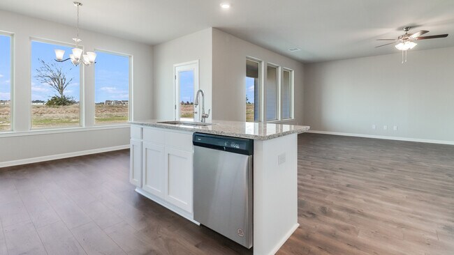 4678 E Ridge Rd, Lake Charles, LA 70607 - photo 5