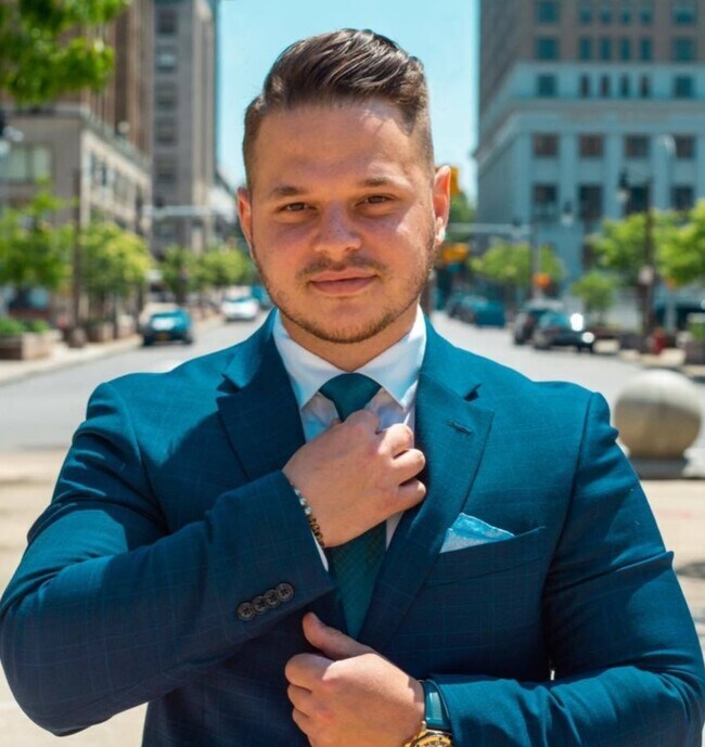 Agent Photo