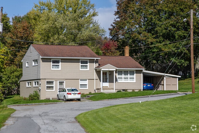 Some split-level homes in Davidsville can be relatively new from the last 20 years.