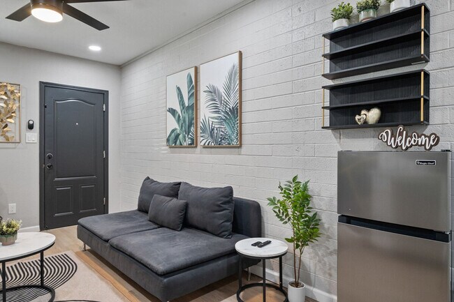 4113 W Virginia Ave unit ID1244355P, Phoenix, AZ 85009 - photo 2