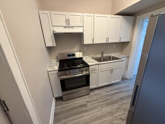 8 Waltham St Unit 1R, Hammond, IN 46320