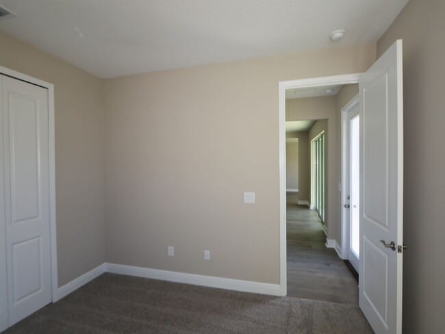 31131 Hayman Loop, Wesley Chapel, FL 33545 - photo 6