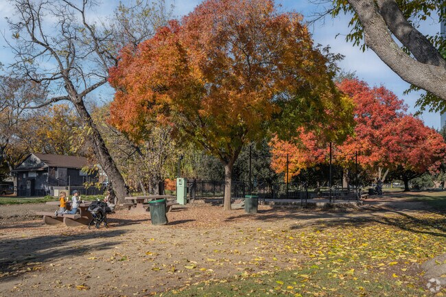 Lions Wayside Park has outdoor concerts.