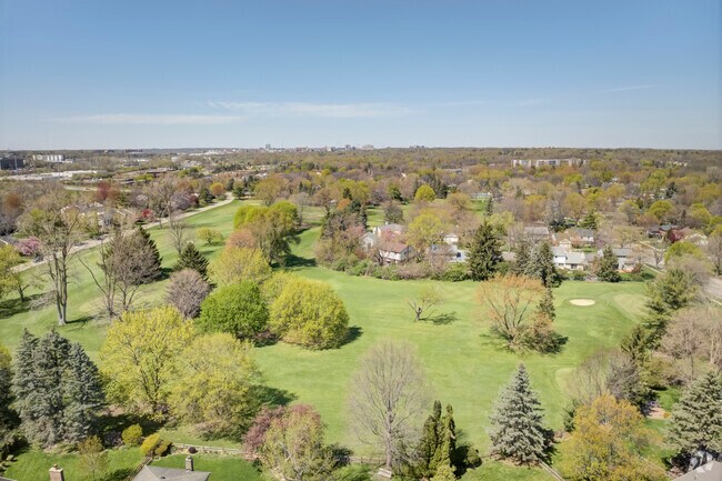 Georgetown Country Club is widely used by locals from the Georgetown neighborhood.