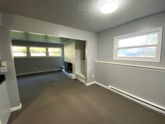 213 S Fairview Ave Unit Lower, Lansing, MI 48912