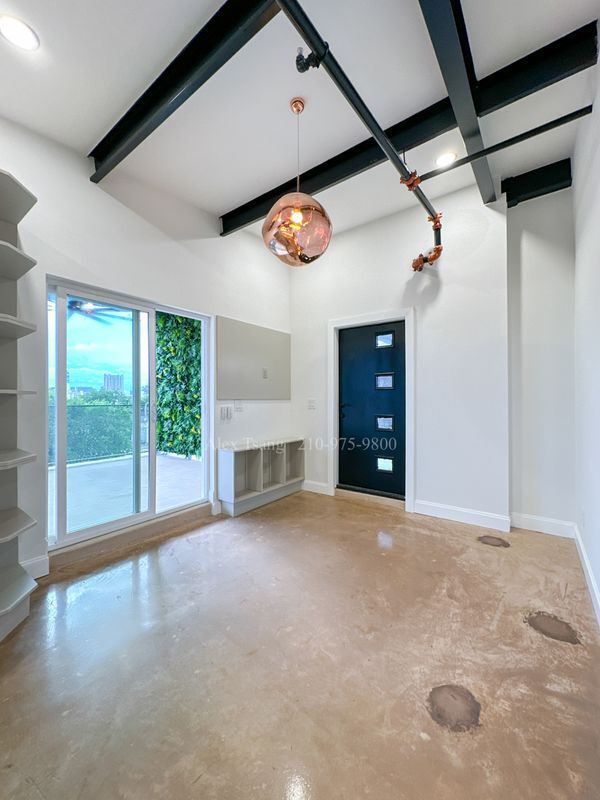 630 Montana St, San Antonio, TX 78203 - photo 7