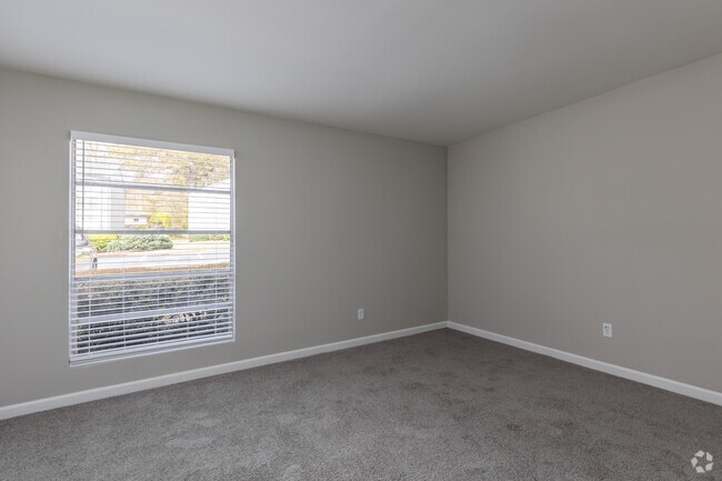 1BR, 1BA - 727SF - Bedroom