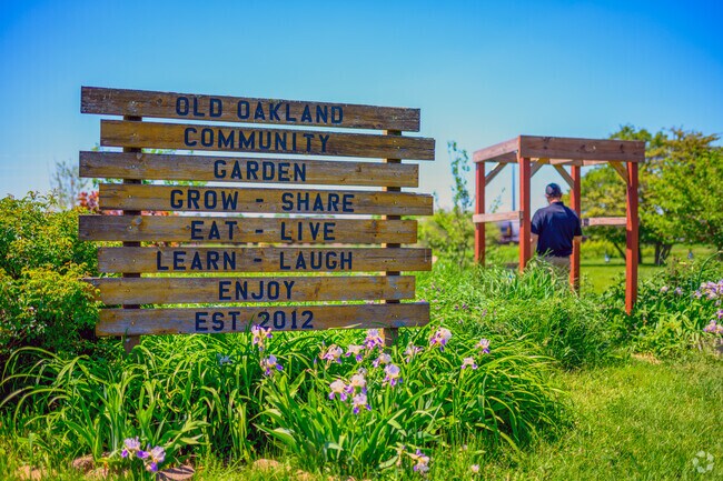 Dunnebacke Park has a long-standing community garden in Old Oakland.