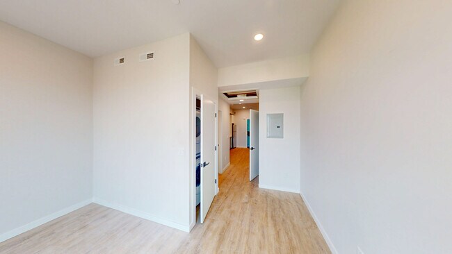 24 Mt Pleasant St unit 405, Somerville, MA 02145 - photo 5