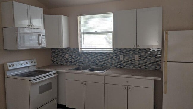 1818 5th St unit 1, Sarasota, FL 34236 - photo 2