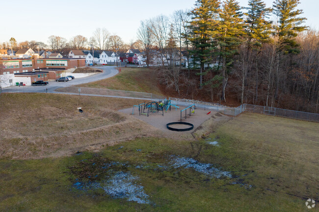 William Allen School is a public school in Strafford County serving students grades K-5.