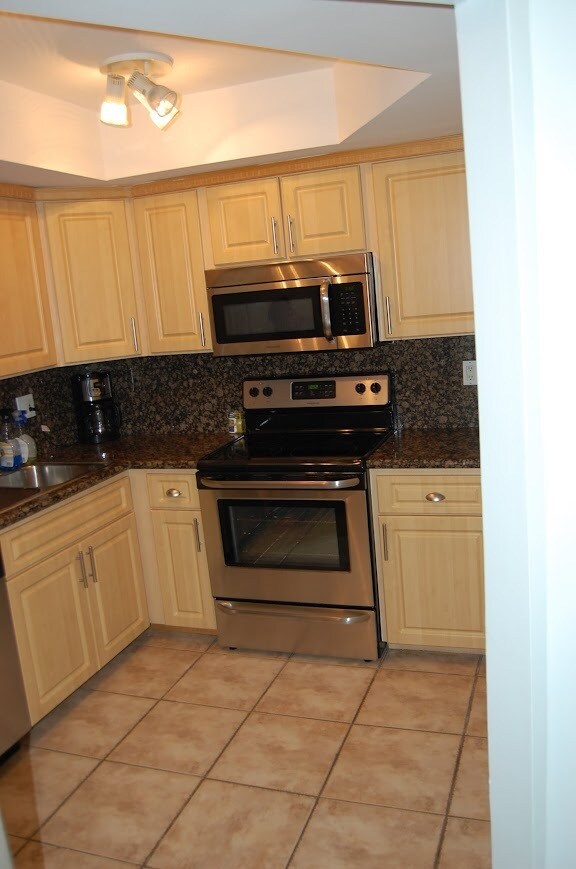 4013 N Ocean Dr unit 302, Fort Lauderdale, FL 33308 - photo 4