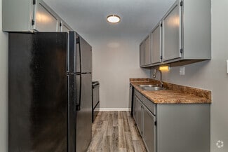 1109 S Paige St, Wichita, KS 67207