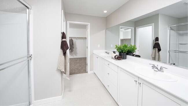 8372 Valpane Way, Elk Grove, CA 95757 - photo 6