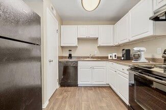 414 Turlington Rd, Newport News, VA 23606