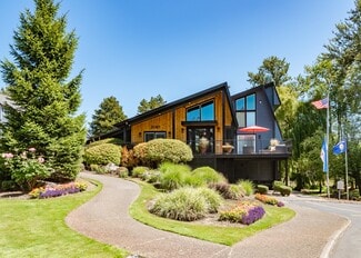 2040 SW Vermont St, Portland, OR 97219