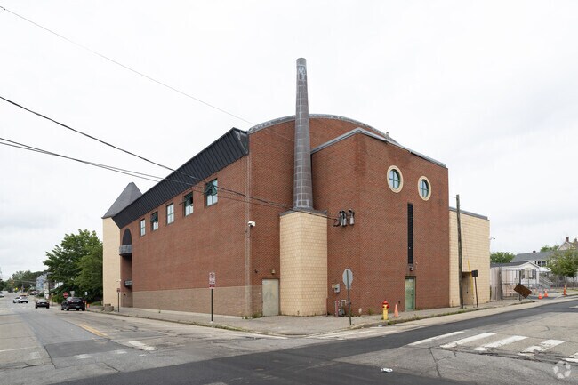 Wilson School in Manchester serves students from grades K-5.