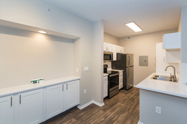 Ridgepointe at Gleneagle_1x1_CS_Winter2020_01