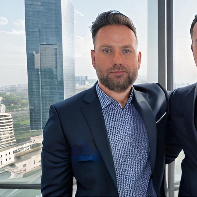 Agent Photo