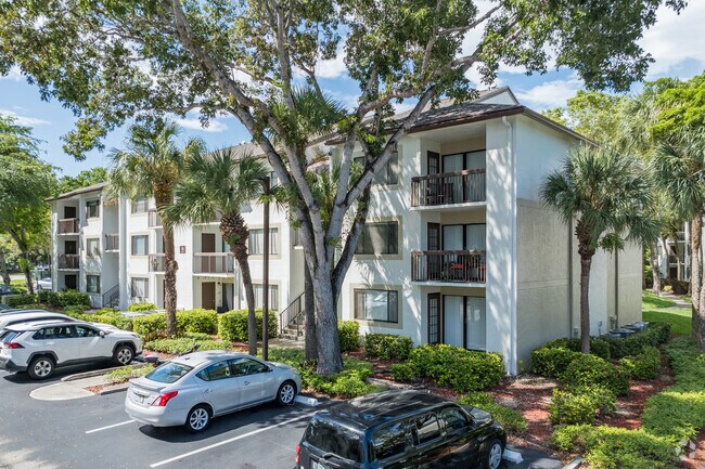 Cascades at the Hammocks, Miami, FL 33196 - photo 3