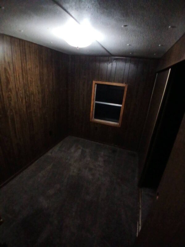 4836 Ellsworth Ln, Gary, IN 46408 - photo 6