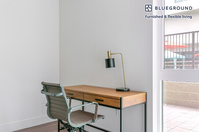 2280 W El Camino Real unit FL3-ID1961, Mountain View, CA 94040 - photo 4