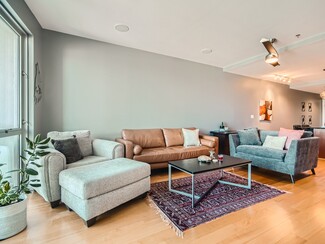 333 W Trade St, Charlotte, NC 28202