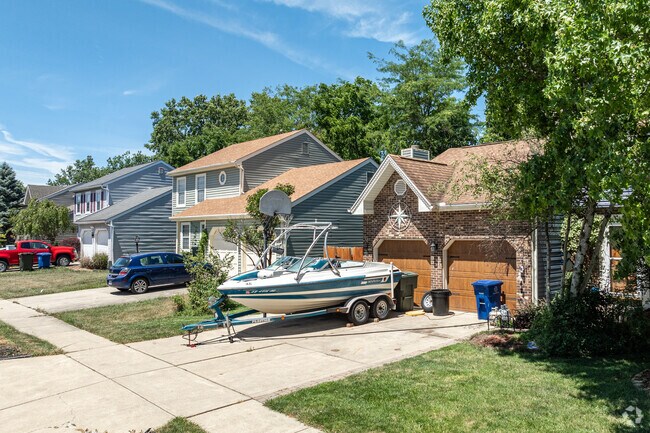 Split-levels, ranches and New Traditionals line the quiet streets of Riverbend.